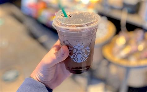 Get a Free Drink at Starbucks - Yes, Really. Here's How... | Hip2Save