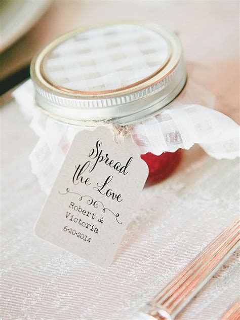 17 Ways to Word Your Wedding Favor Tags