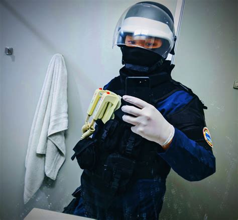 My Doc Cosplay at the Invitationals! : r/Rainbow6