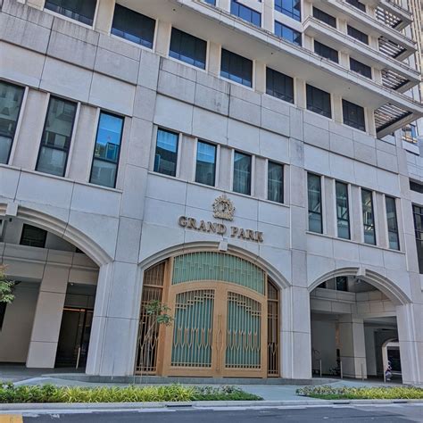 Hotel Review: Grand Park City Hall (Oasis Junior Suite) – Colonial-style Charm Meets Chic ...