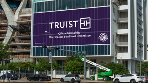 Truist Purple: SunTrust, BB&T launch visual identity and logo for new ...