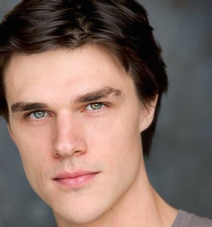 Finn Wittrock Joins Cast of American Horror Story: Freak Show - TV Fanatic