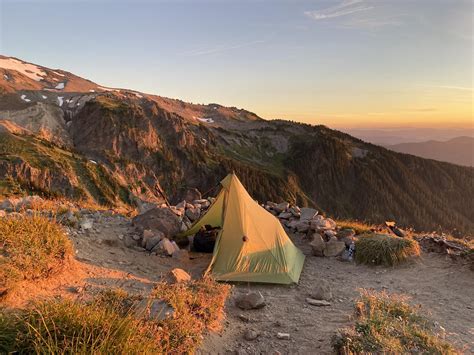 Camping on McNeil Point, Mount Hood, Oregon : r/CampingandHiking