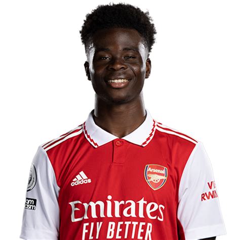 Video : Arsenal and England’s Bukayo Saka helps provide Nigerian ...