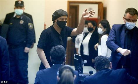 Ronaldinho released from house arrest in Paraguay but forced to pay £69,000 in damages - ReadSector