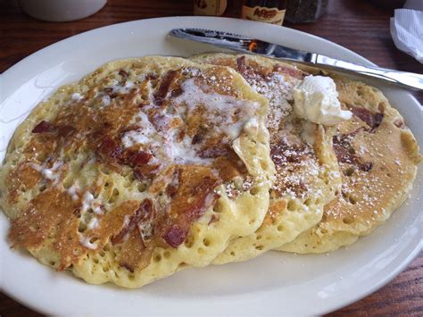 Bacon Butter Pecan Pancakes from Cracker Barrel | Pecan pancakes, Food, Breakfast