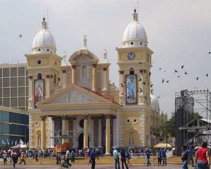 Basilica of Our Lady of the Rosary of Chiquinquirá (Maracaibo, 1858 ...