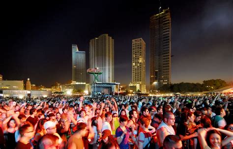 Pin by Cecil on August | Ultra music festival miami, Ultra music ...