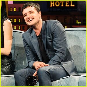 Josh Hutcherson Farted in Tom Hanks’ Face During ‘Polar Express’ Filming | Josh Hutcherson, Tom ...