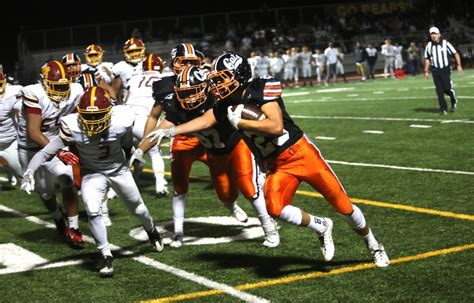 Los Gatos High School football team can't keep up with Bears