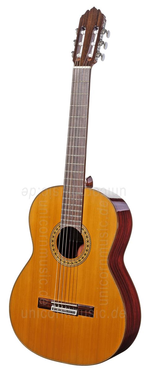 Spanish Classical Guitar JOAN CASHIMIRA MODEL 80 - solid cedar top buy at www.Leihinstrumente ...