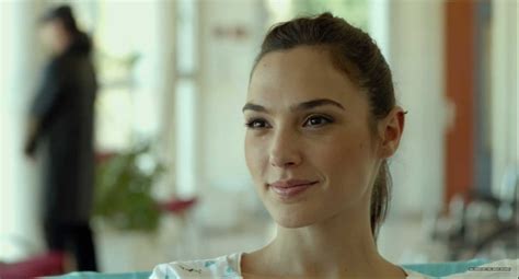 Screencaps - 400 - Gal Gadot Network [www.gal-gadot.net/photos] | the most comprehensive Gal ...