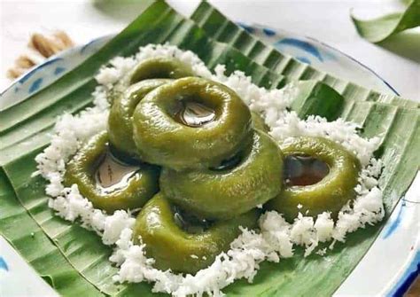 10 Sajian Kue Khas Kalimantan Timur yang Menggugah Selera