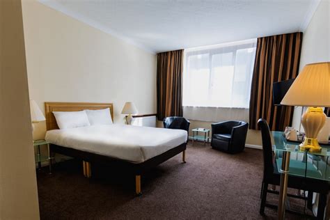 Britannia Hotel Manchester in Manchester: Find Hotel Reviews, Rooms ...