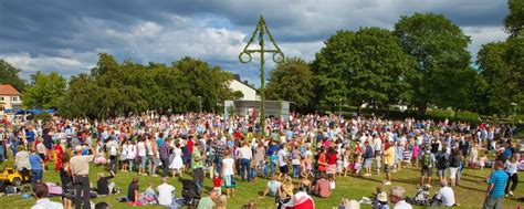 A Brief History of Swedens Midsummer Festival | Midsummer, History of ...