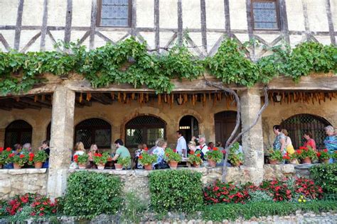 Pérouges: The Prettiest Medieval City in France - Europe Up Close