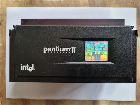 Intel Pentium 2 Processor - Secondhand European | Second hand stuff ...