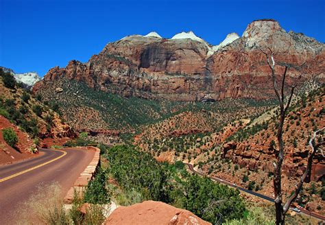 Mount Carmel Highway - Utah