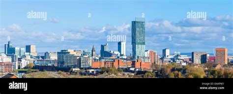 Manchester city centre skyline hi-res stock photography and images - Alamy