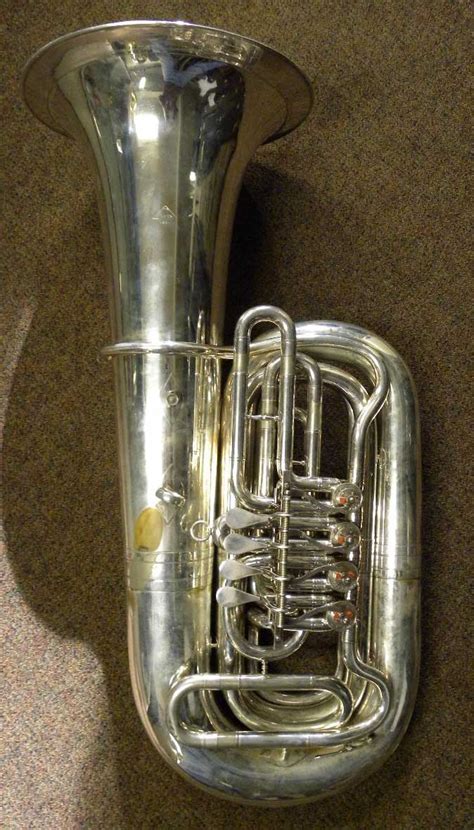 tubas