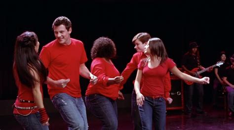 GLEE - Don't Stop Believin' (Full Performance) HD | Glee cast, Glee, Glee videos