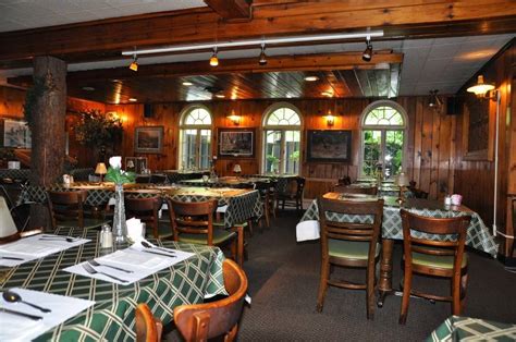 Walden-A Supper Club | 2472 Wallace Lake Rd, West Bend, WI 53090, USA