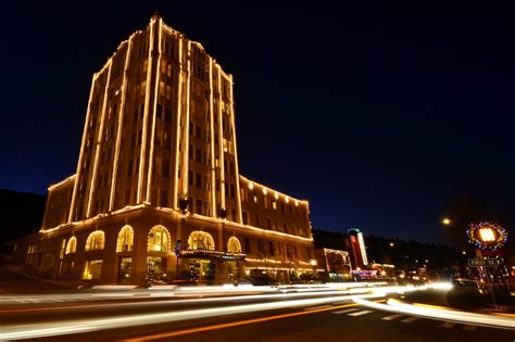 Holiday lights on the Ashland Springs Hotel « Ashland Daily Photo