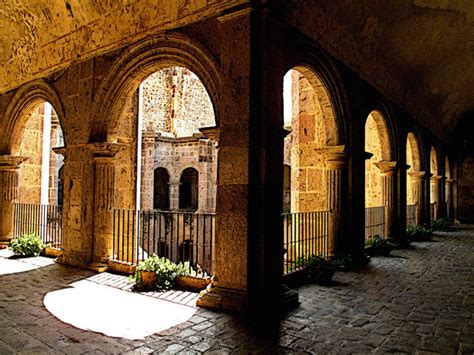 Afternoon in Yuriria: a 16th century convent in Guanajuato - MexConnect