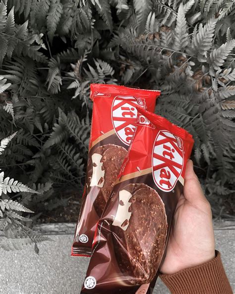 Kit Kat ice cream bars now available at NTUC FairPrice for S$3 - Mothership.SG - News from ...