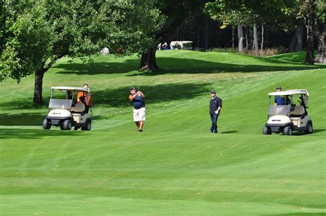 Village Green Golf Club | Sarasota, FL Golf