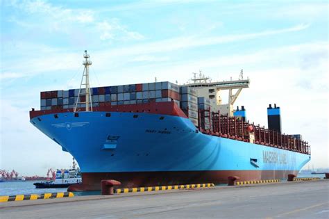 Maersk Triple-E sets world record | Container Management