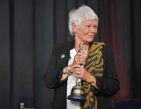 Judi Dench praises IRISH ROOTS as she accepts IFTA award