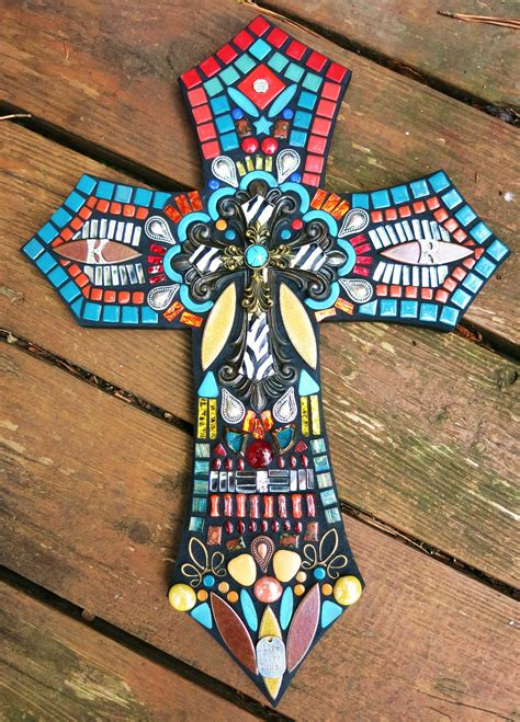 Custom cross created by Tina @ Wise Crackin' Mosaics | Mosaic crosses, Crosses decor, Cross art