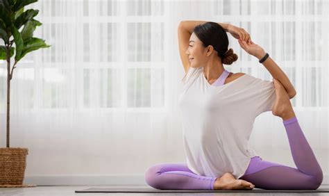 7 Best Yoga Poses For Gas And Bloating Relief