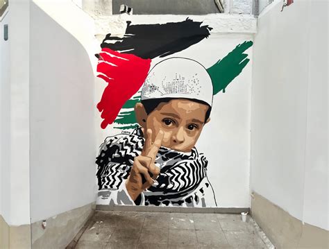 Wall as a weapon: Graffiti, Gaza and spray paint solidarity