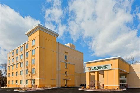 LA QUINTA INN & SUITES BY WYNDHAM DANBURY - Updated 2024 Prices & Hotel Reviews (CT)