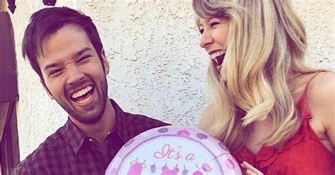 NickALive!: It'll be a Girl for "iCarly" Star Nathan Kress and Wife London