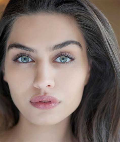 Top 20 Turkish Actresses With The Most Beautiful Eyes - GirlsAskGuys