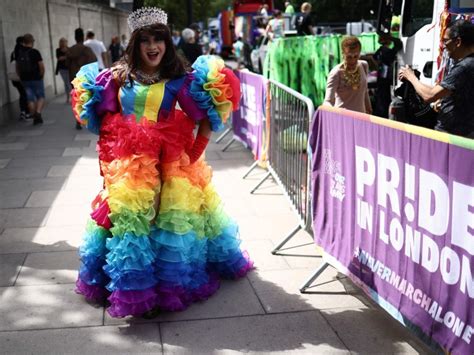 London Pride 2023: Thousands march in parade to mark 'joyful' celebrations | UK News | Metro News