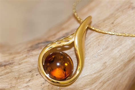 Amber & Gold. Baltic amber pendant, gold necklace. Perfect gift for her. Gold pendant. Amber ...