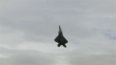 F-22 Raptor UNBELIEVABLE Takeoff!! - World War Wings