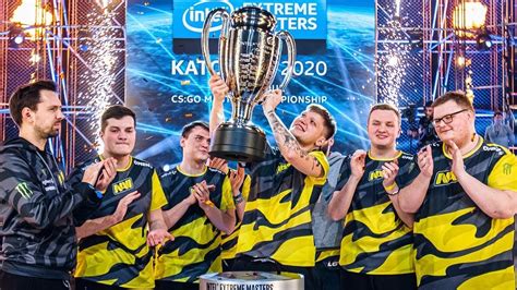 NaVi winners IEM Katowice 2020/Нави чемпионы IEM KATOWICE /Поднятие кубка - YouTube