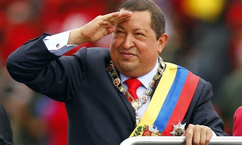 Com saúde e reeleição incertas, Hugo Chávez se aproxima de militares ...