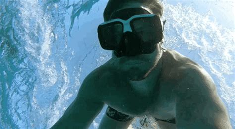 Snorkeling Dive Guy GIF | GIFDB.com