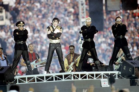 How MJ Revolutionized the Super Bowl Half Time Show