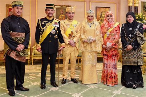 Sultan Of Brunei Wives - Brunei suspends death penalty for ...