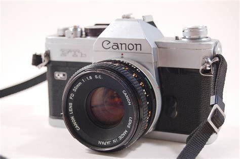 Canon FTb Vintage 35mm SLR Camera with Lens