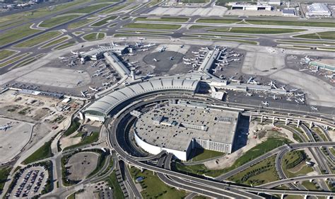 EXP - Toronto Pearson International Airport Terminal 1 Parking Garage