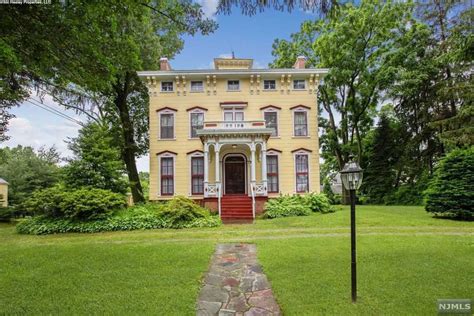 c. 1863 Italianate - Rochelle Park, NJ - Old House Dreams