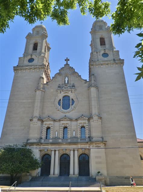 Places To Go, Buildings To See: St. Cecilia Cathedral - Omaha, Nebraska